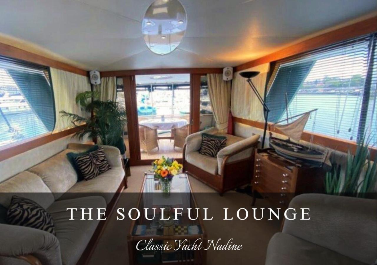 Classic Yacht Nadine In Poole Harbour, Dorset, With A Hot Tub Jacuzzi المظهر الخارجي الصورة